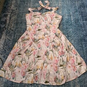 Elegant White Polyester Garment